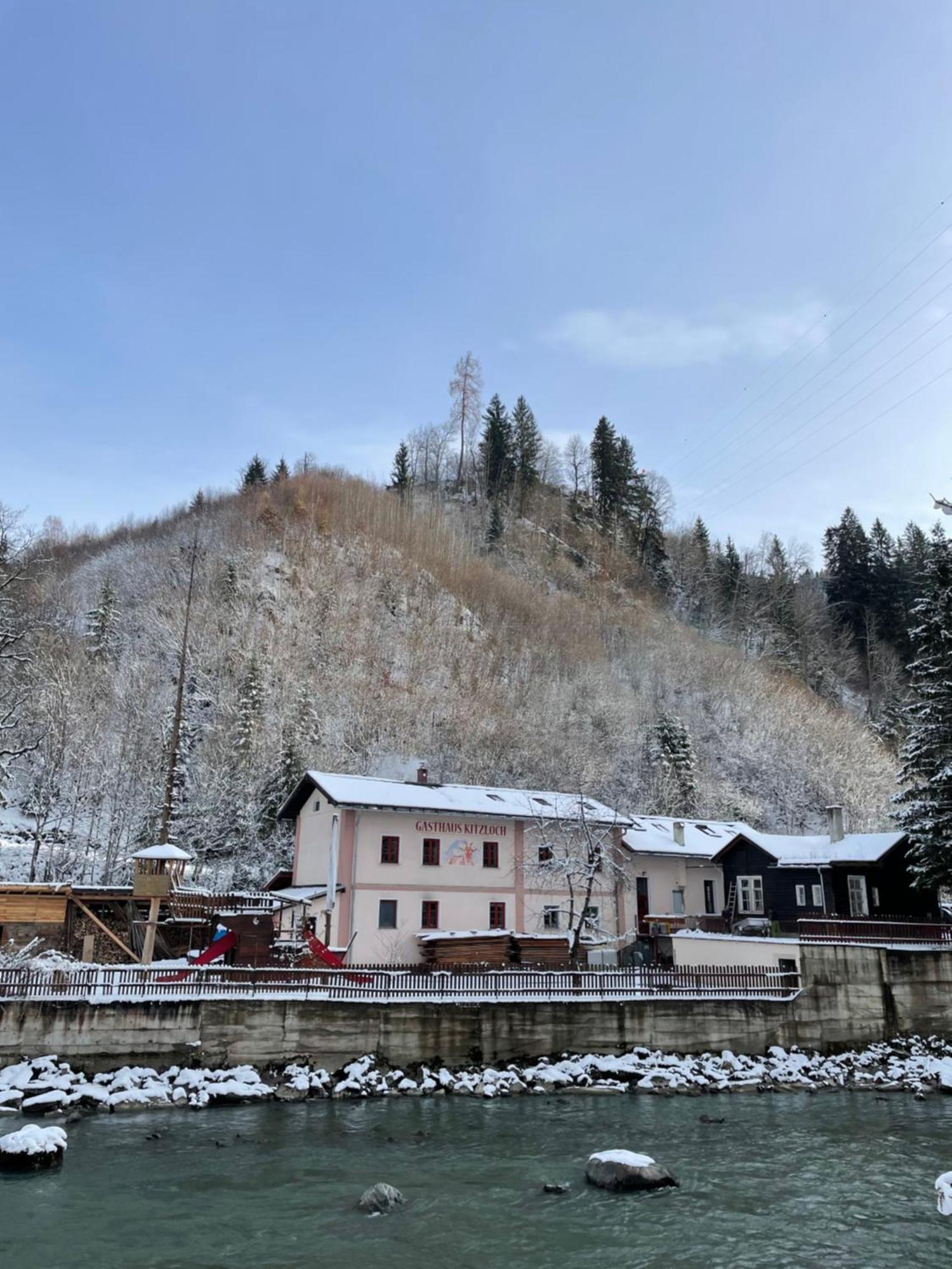 Gasthaus Kitzloch Taxenbach Bagian luar foto